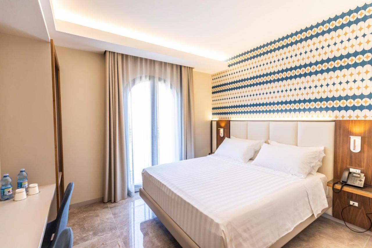 Solmaris Tropea Rooms & Suites Екстериор снимка