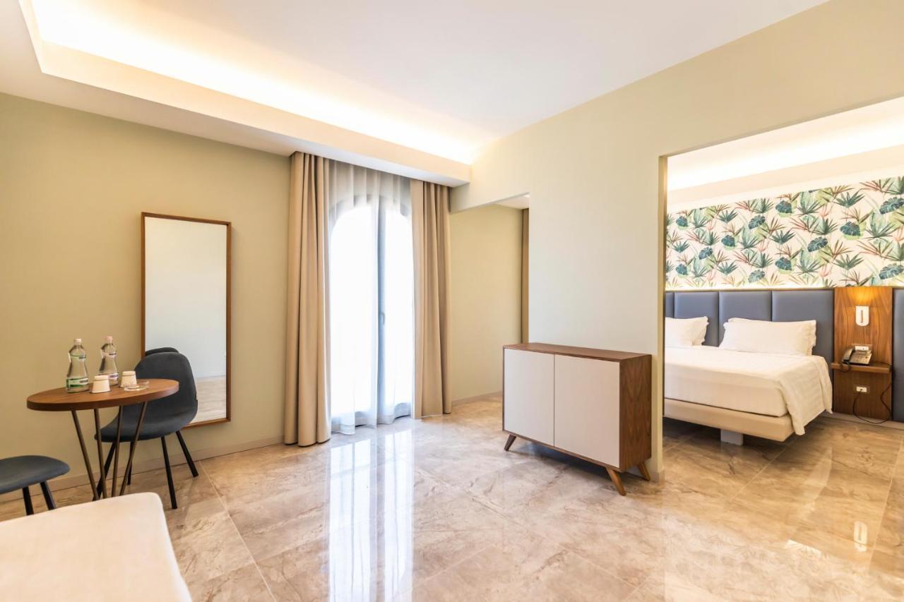 Solmaris Tropea Rooms & Suites Екстериор снимка