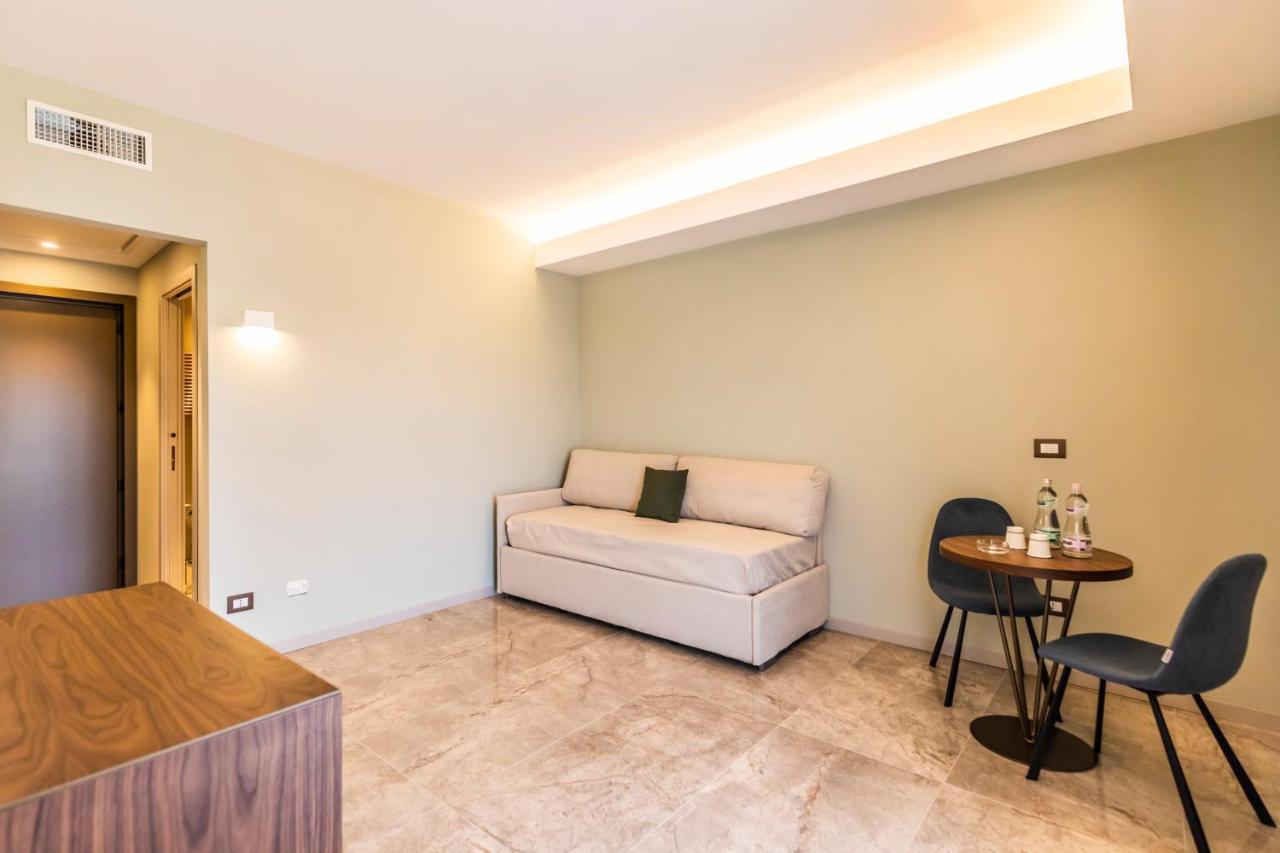 Solmaris Tropea Rooms & Suites Екстериор снимка