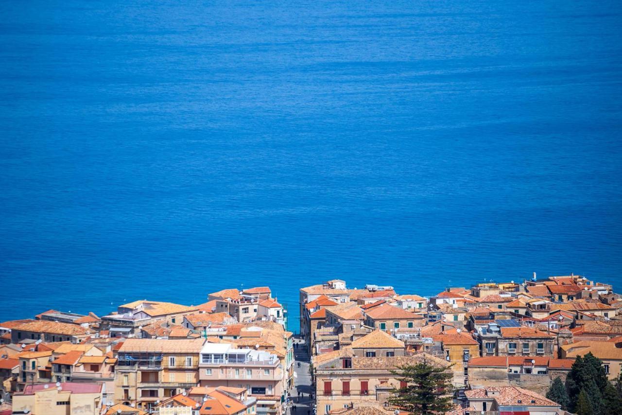 Solmaris Tropea Rooms & Suites Екстериор снимка