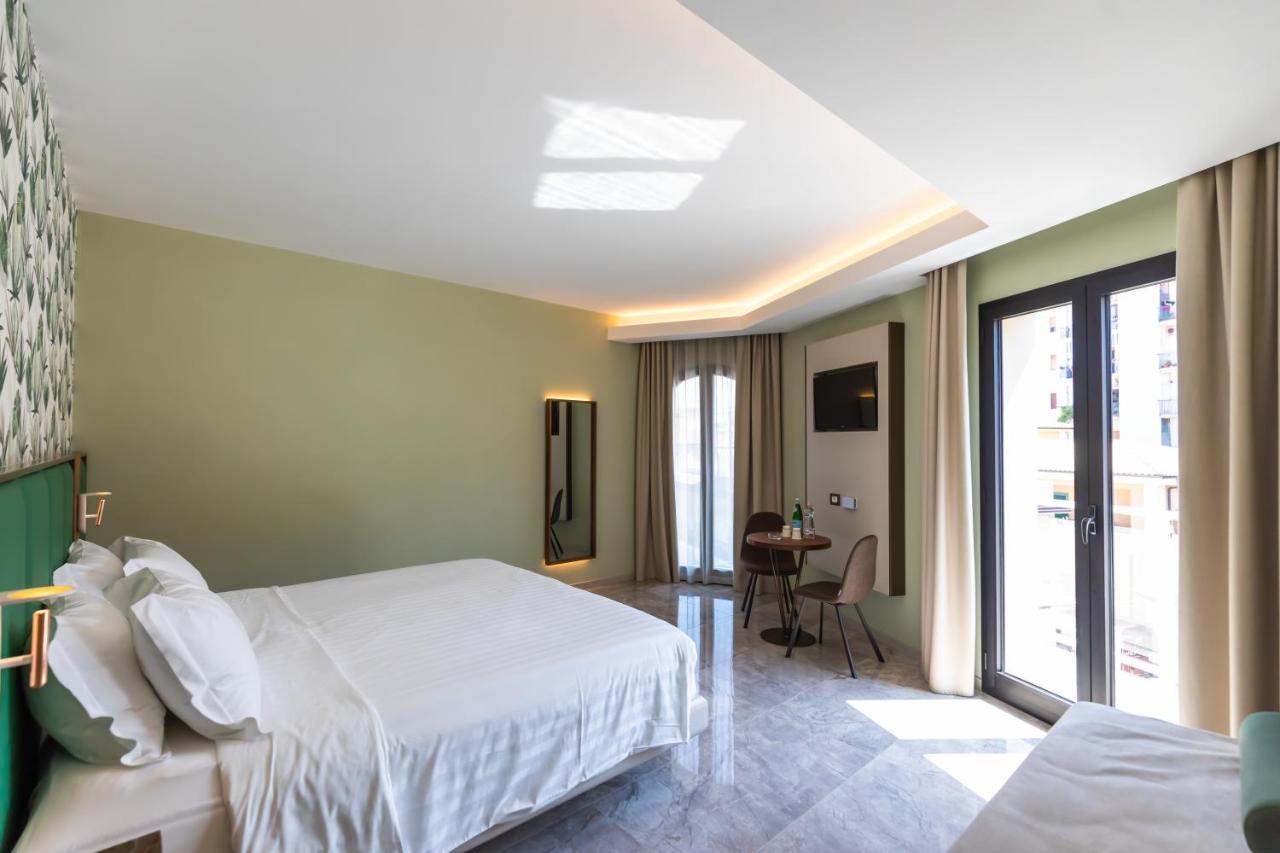 Solmaris Tropea Rooms & Suites Екстериор снимка